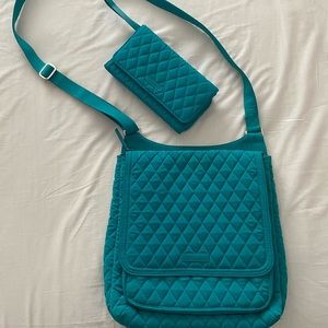 Vera Bradley Quilted Mailbag Crossbody Bag/Wallet